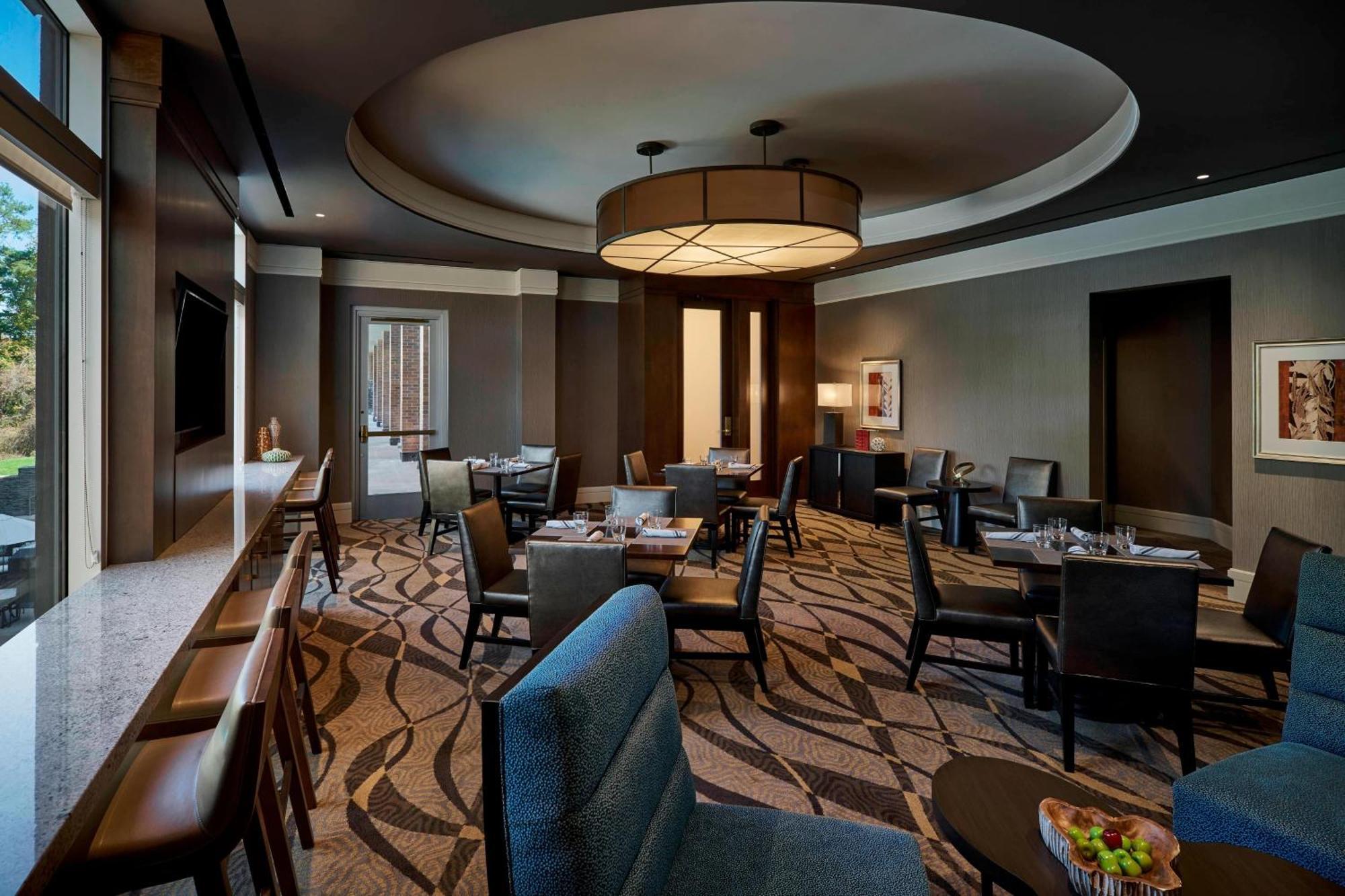 The Stateview Hotel, Autograph Collection 4* Raleigh